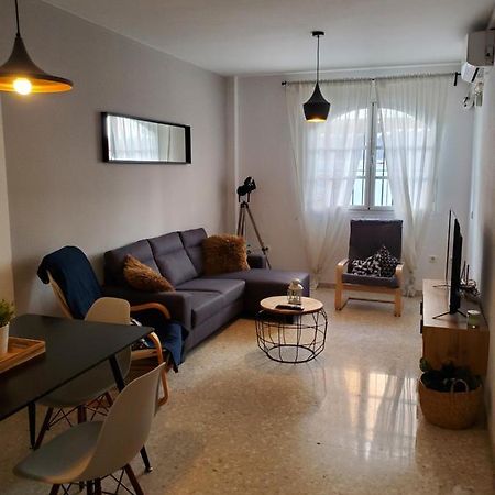 Apartamento Con Parking Gratis En El Centro De Malagaアパートメント エクステリア 写真