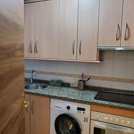 Apartamento Con Parking Gratis En El Centro De Malagaアパートメント エクステリア 写真