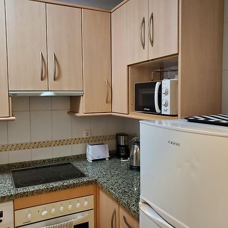Apartamento Con Parking Gratis En El Centro De Malagaアパートメント エクステリア 写真