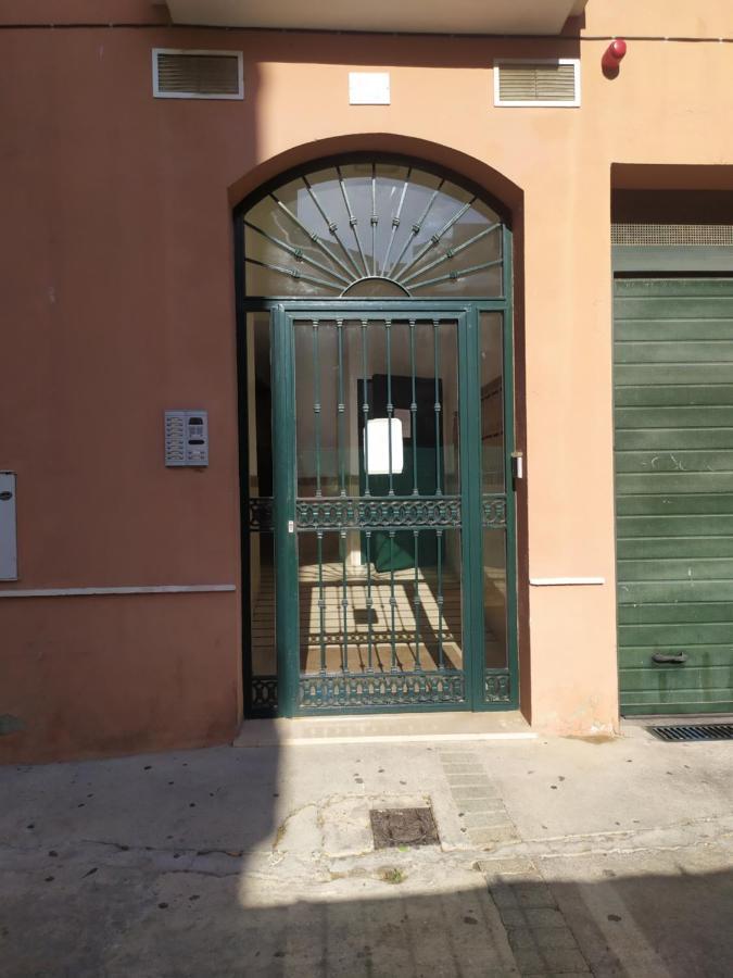 Apartamento Con Parking Gratis En El Centro De Malagaアパートメント エクステリア 写真