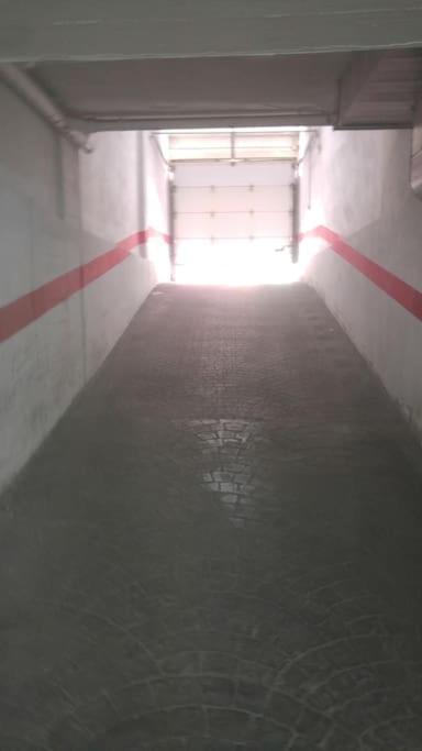 Apartamento Con Parking Gratis En El Centro De Malagaアパートメント エクステリア 写真