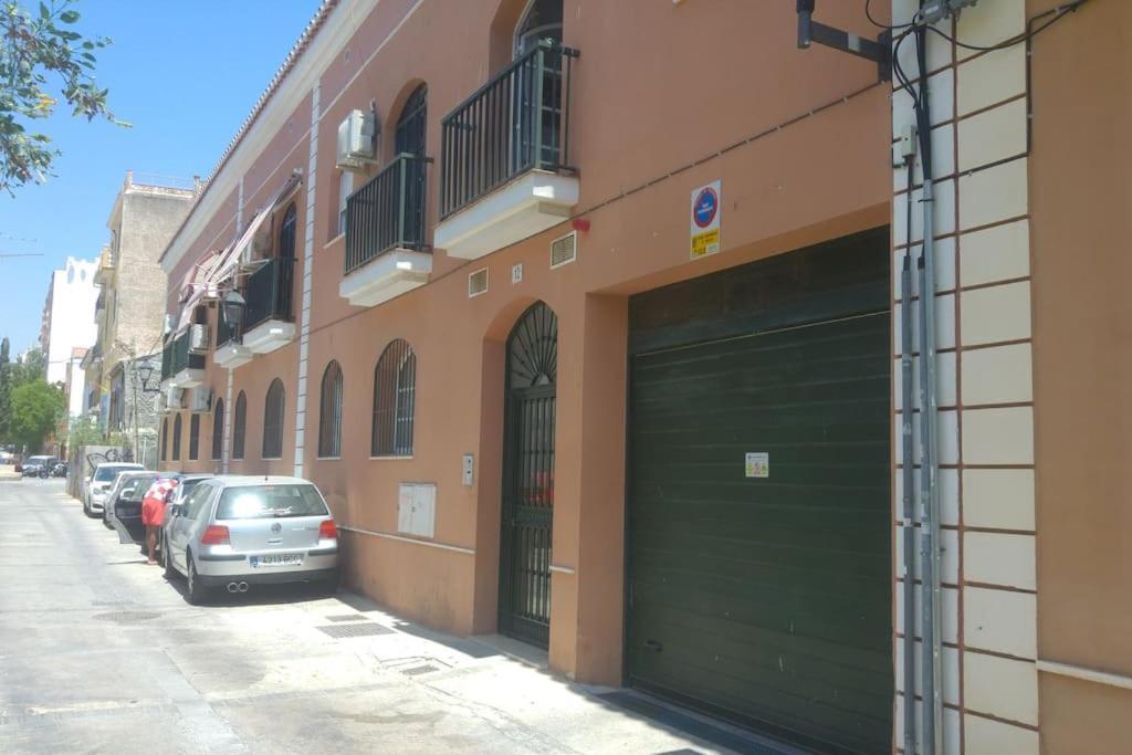 Apartamento Con Parking Gratis En El Centro De Malagaアパートメント エクステリア 写真