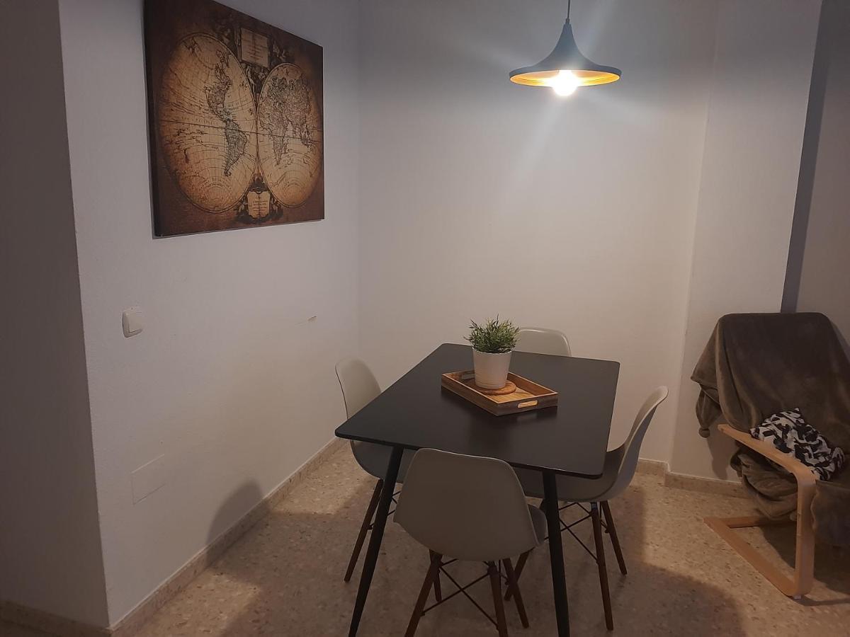 Apartamento Con Parking Gratis En El Centro De Malagaアパートメント エクステリア 写真