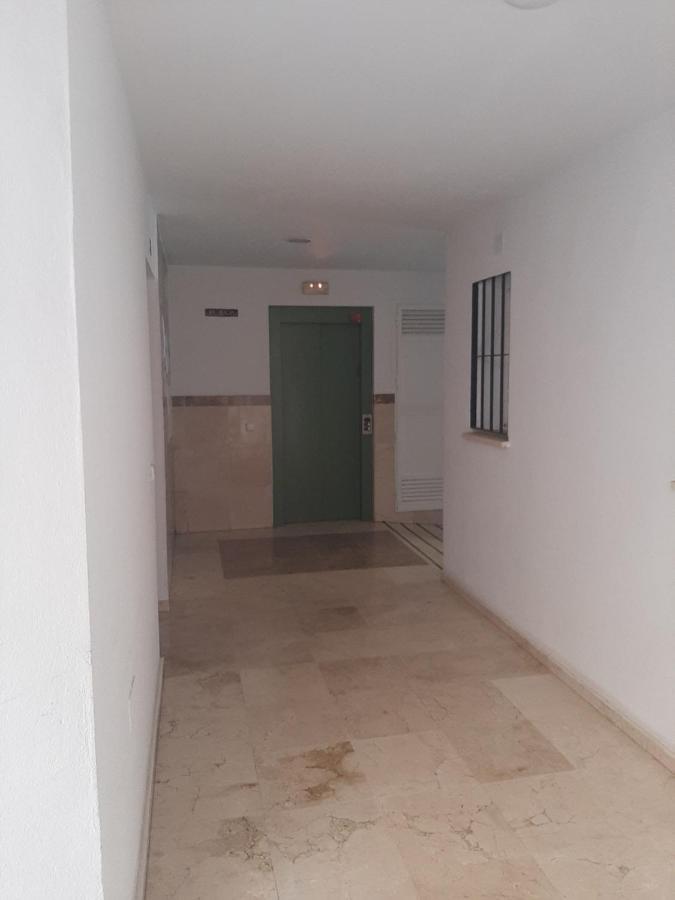 Apartamento Con Parking Gratis En El Centro De Malagaアパートメント エクステリア 写真